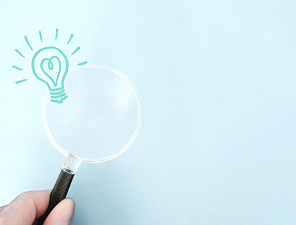 コミュニケーションをとるスタッフ